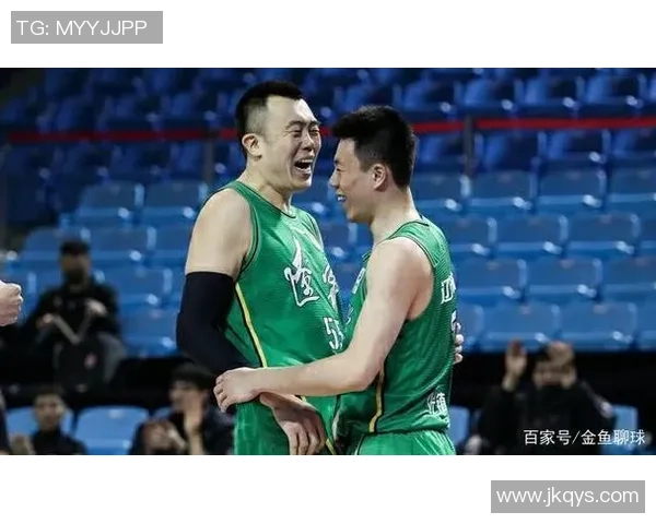 赛后分析:上海篮球队与重庆篮球队的战术对决与启示 赛后分析:上海篮球队与重庆篮球队的战术对决与启示