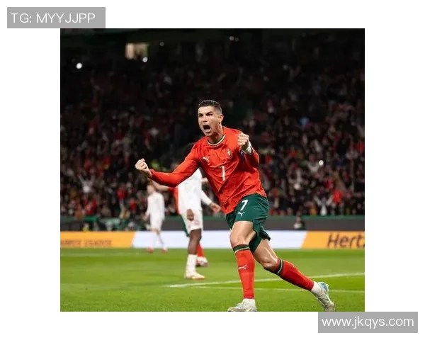 足球明星岁月流逝的高清对比照展现他们的衰老与风采 足球明星岁月流逝的高清对比照展现他们的衰老与风采