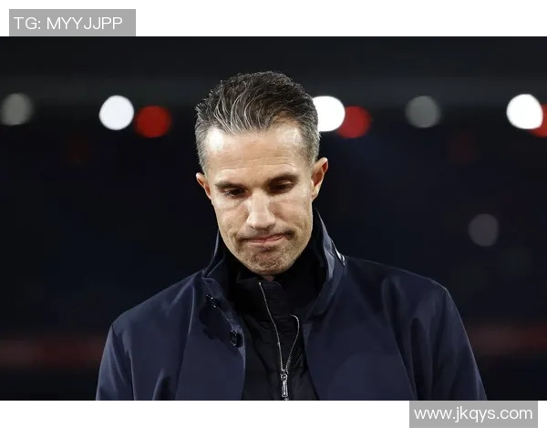 足球明星眼神中的故事与沧桑岁月的深刻印记 足球明星眼神中的故事与沧桑岁月的深刻印记